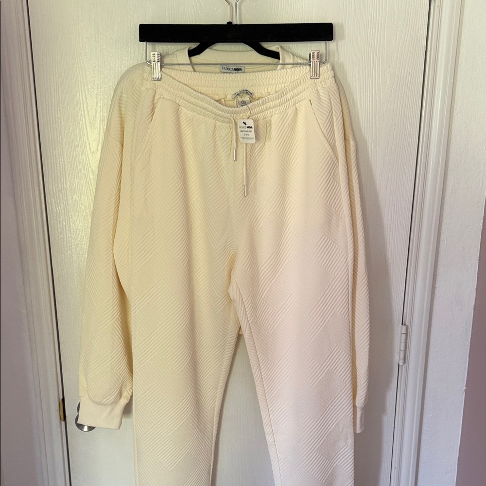Fashion Nova Matching Set Cream Textured Sweatshirt. New
